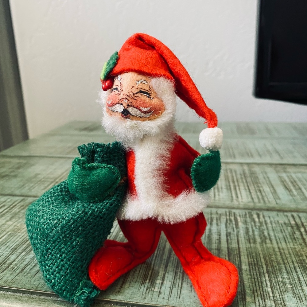 Annalee 1981 little Santa